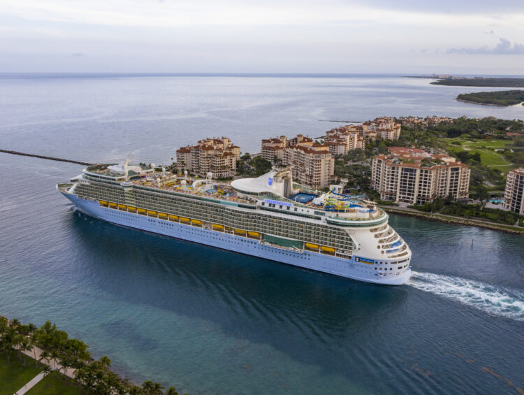 Freedom of the Seas leaving Miami, Florida