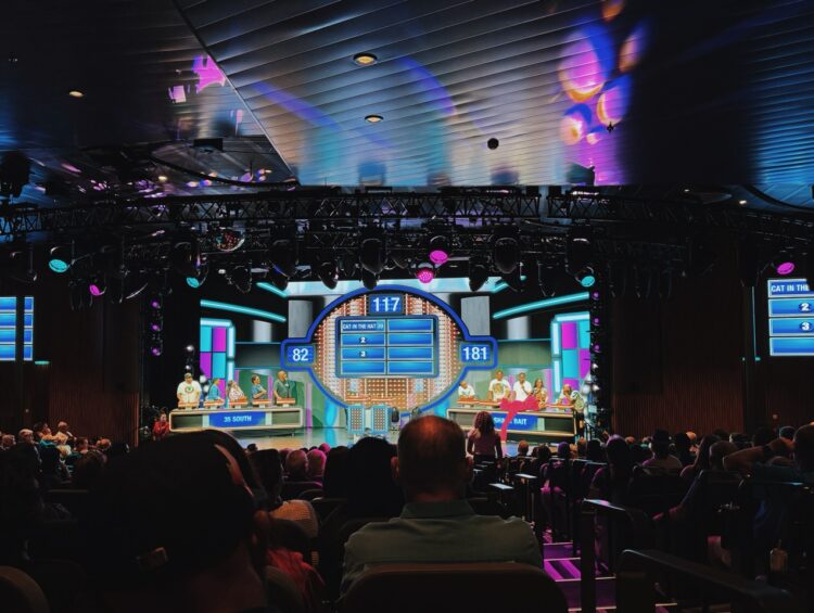 Cruise ship game show, Family Feud