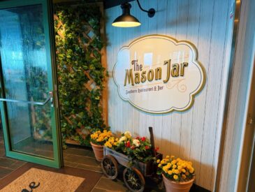 The Mason Jar on Utopia of the Seas