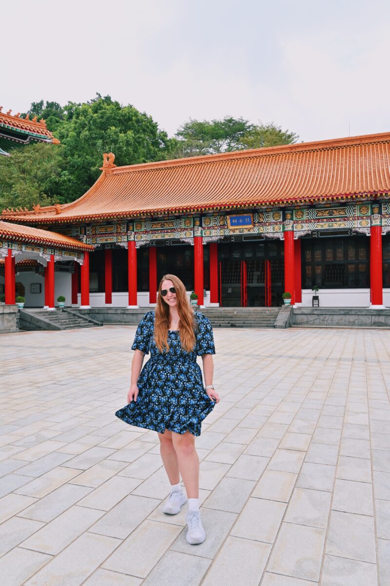 Blue floral dress for women cruise outfits in Taipei, Taiwan.