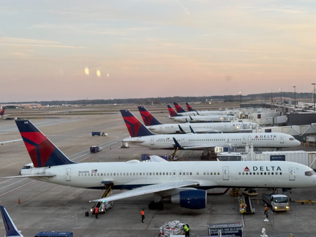 Delta planes lineup