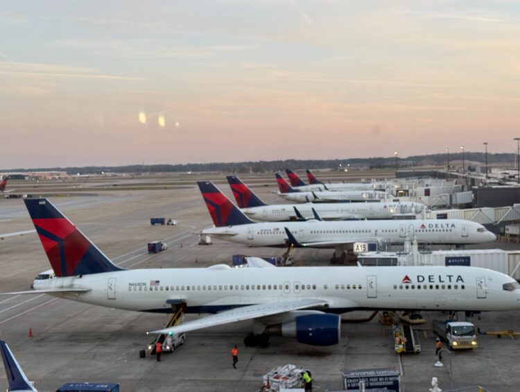 Delta planes lineup