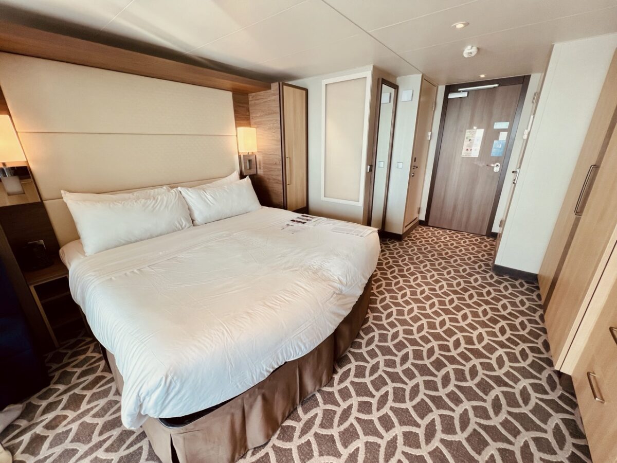 Odyssey of the Seas Junior Suite