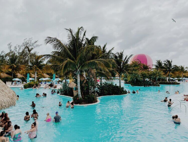 Oasis Lagoon is a freshwater pool at Perfect Day at CocoCay