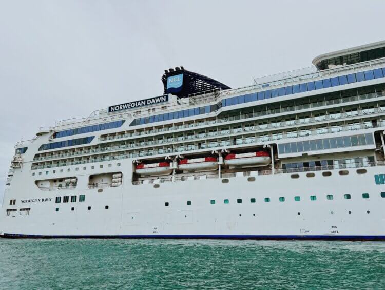 NCL Dawn ship