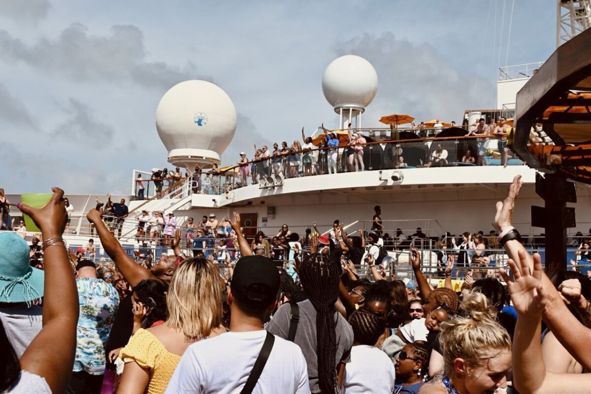 Carnival Sunshine Sailaway Party