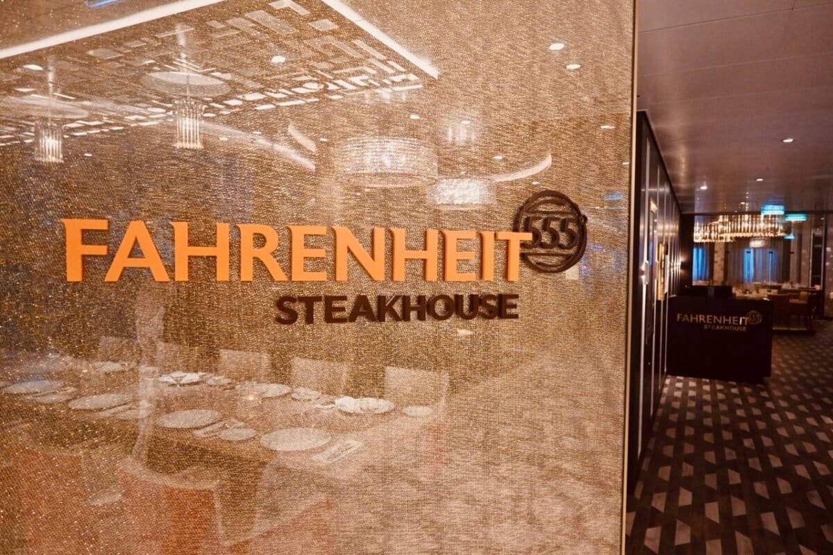 Carnival Jubilee Fahrenheit steakhouse specialty dining