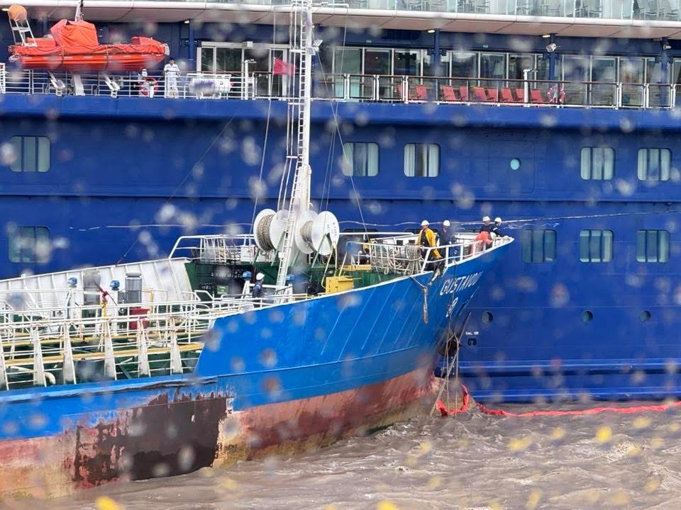 Celebrity Equinox Mooring Lines Buenos Aires