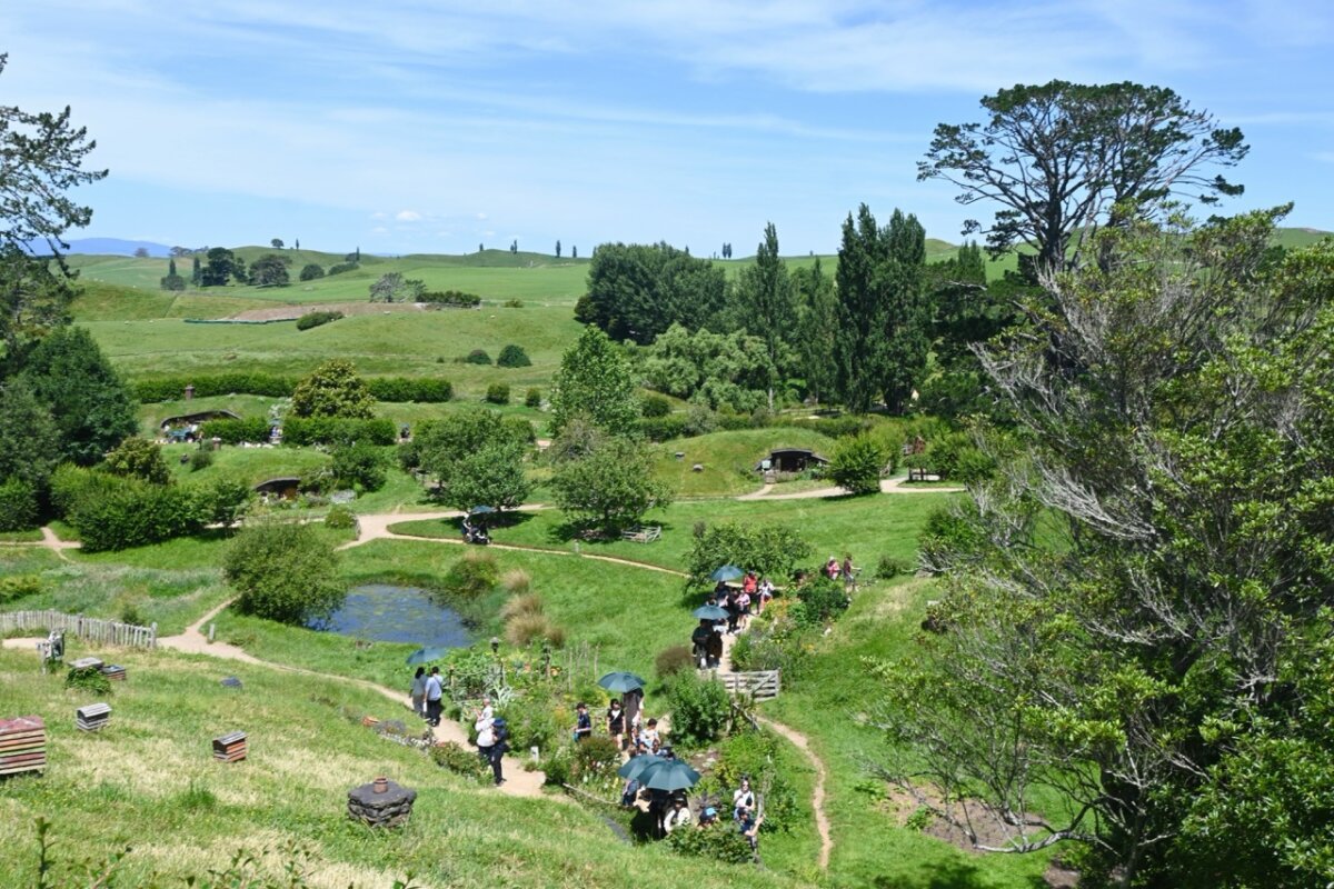 Exploring Hobbiton Movie Set