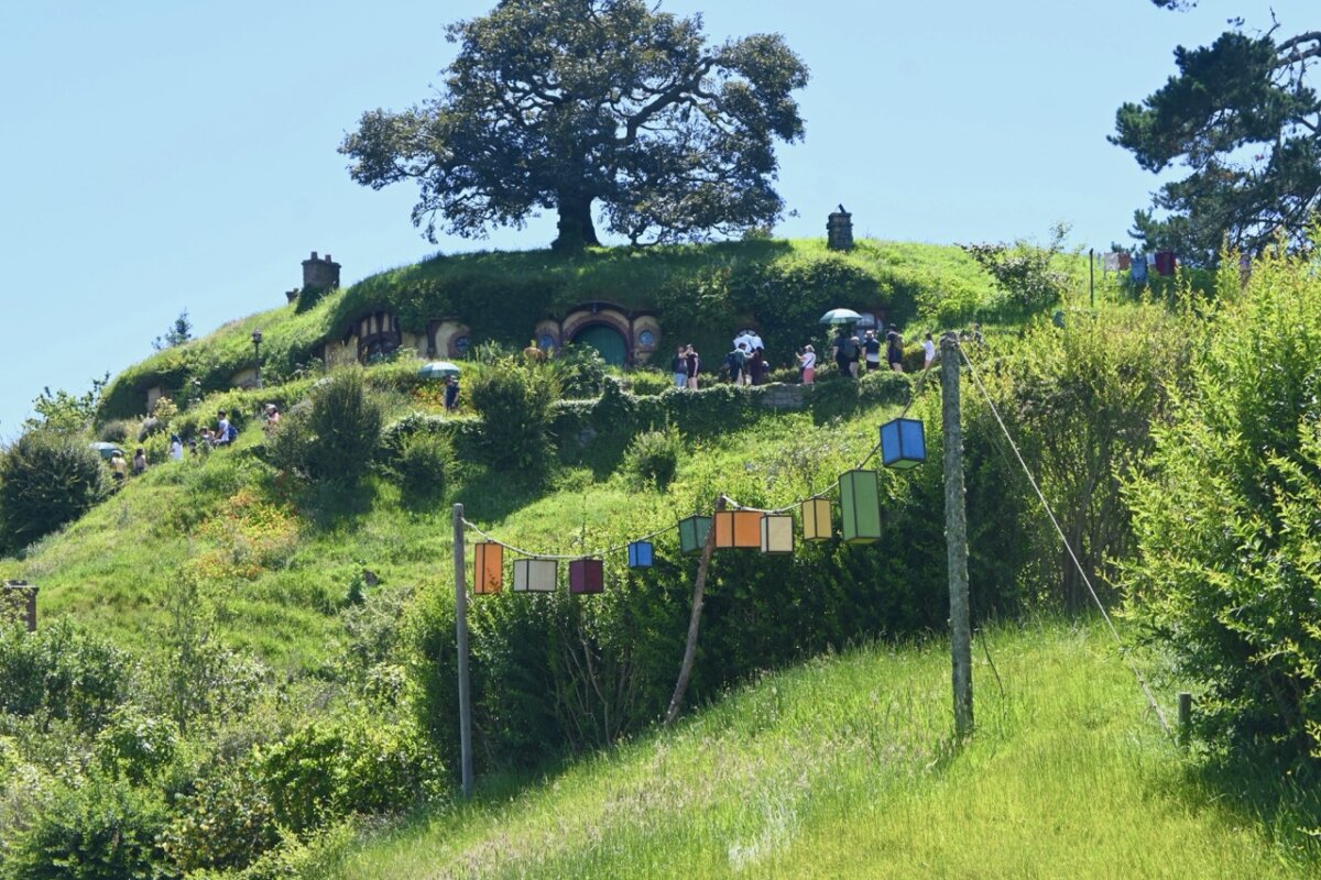 Hobbiton Movie Set Tour