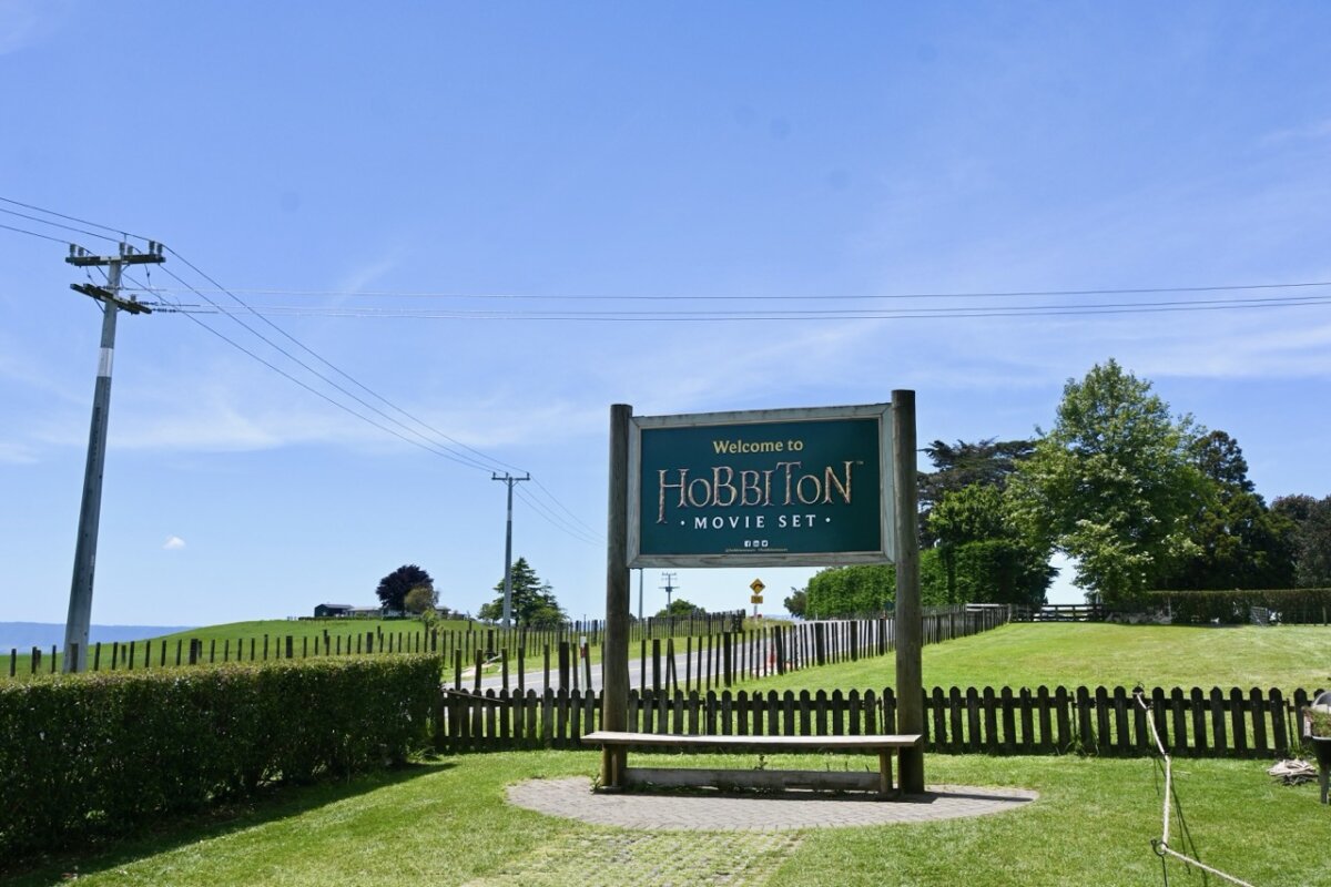 Welcome to Hobbiton Movie Set