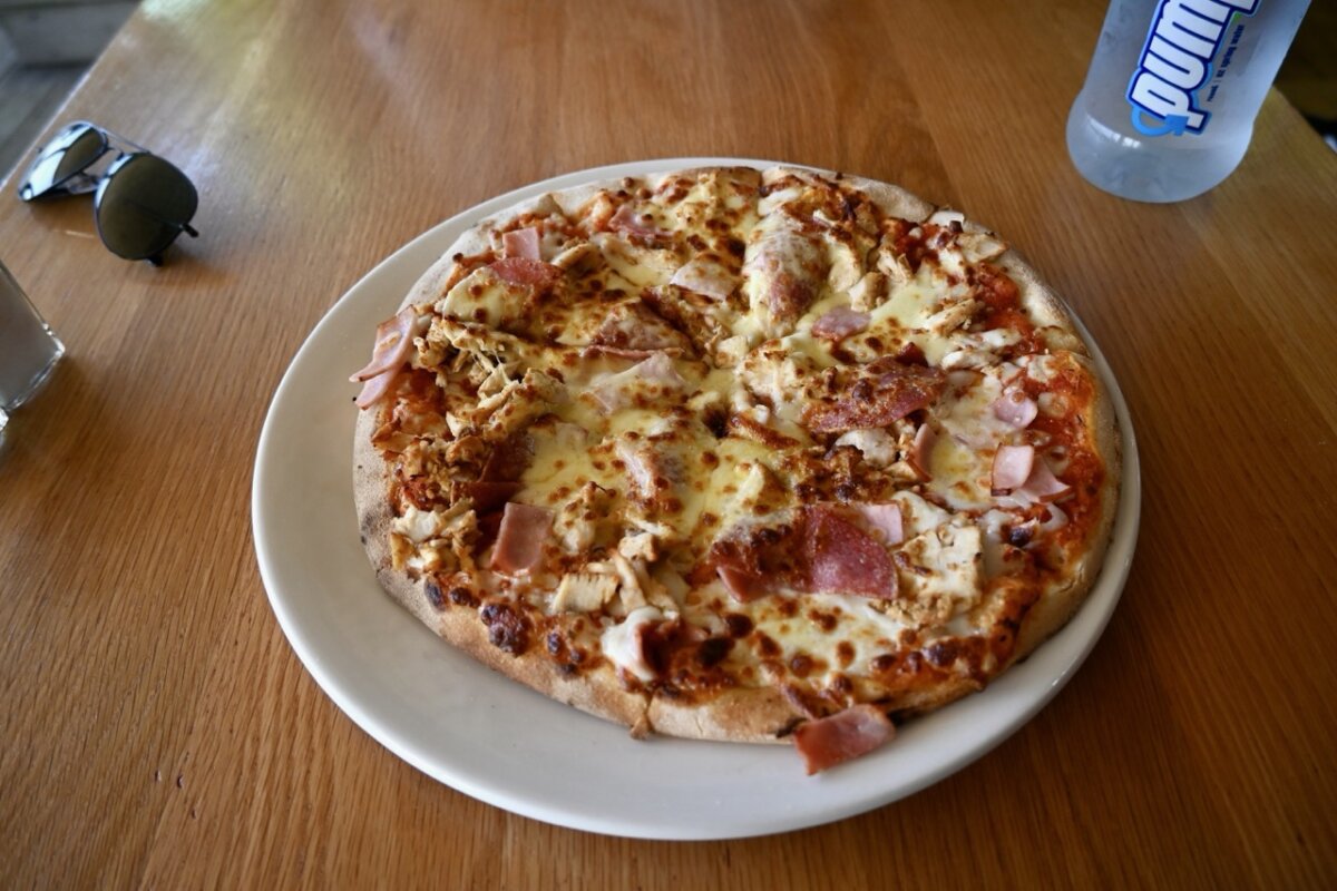 Hobbiton Cafe Pizza