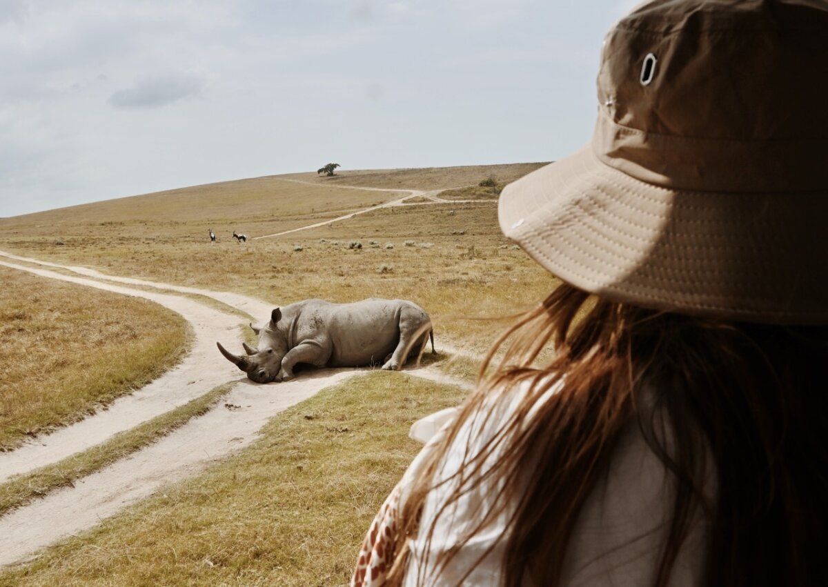 Africa Safari Outfits: What to Wear Women