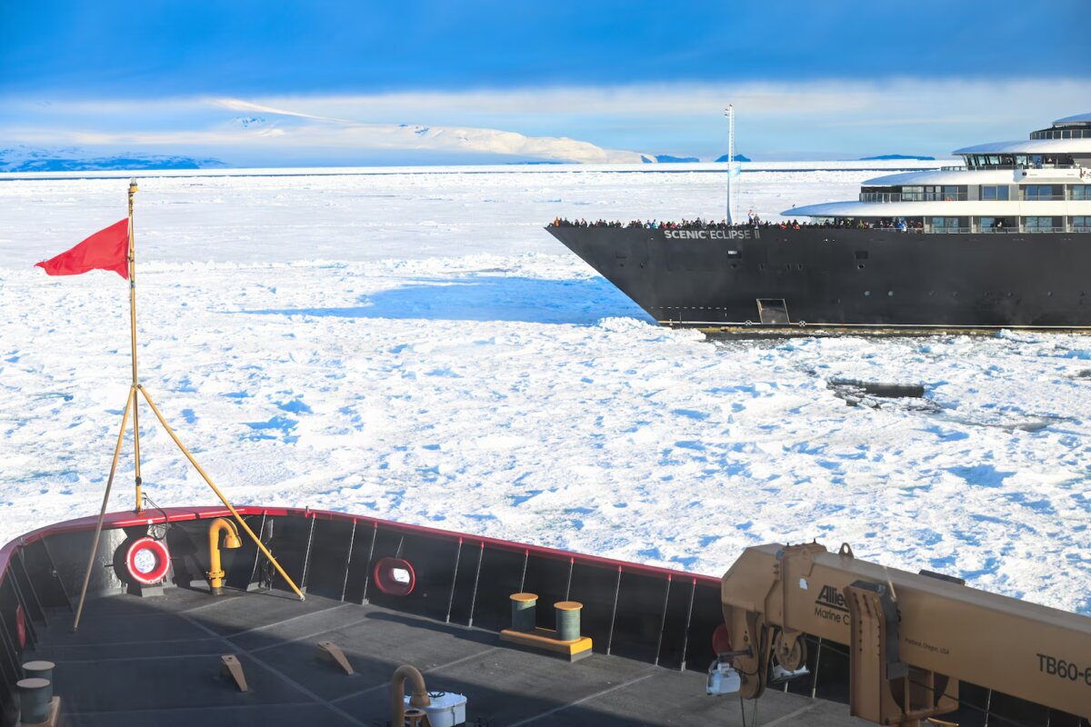Cruise Ship Scenic Eclipse II Stuck in Antarctica Ice