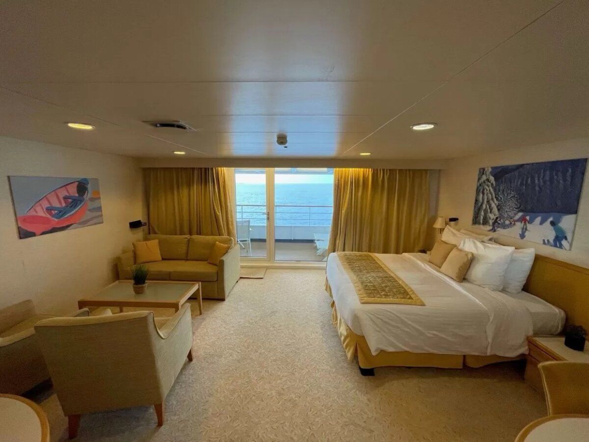 Villa Vie Odyssey Suite