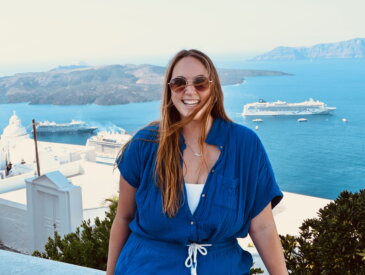 Cruise outfit ideas for October Mediterranean - Allie Hubers in Santorini