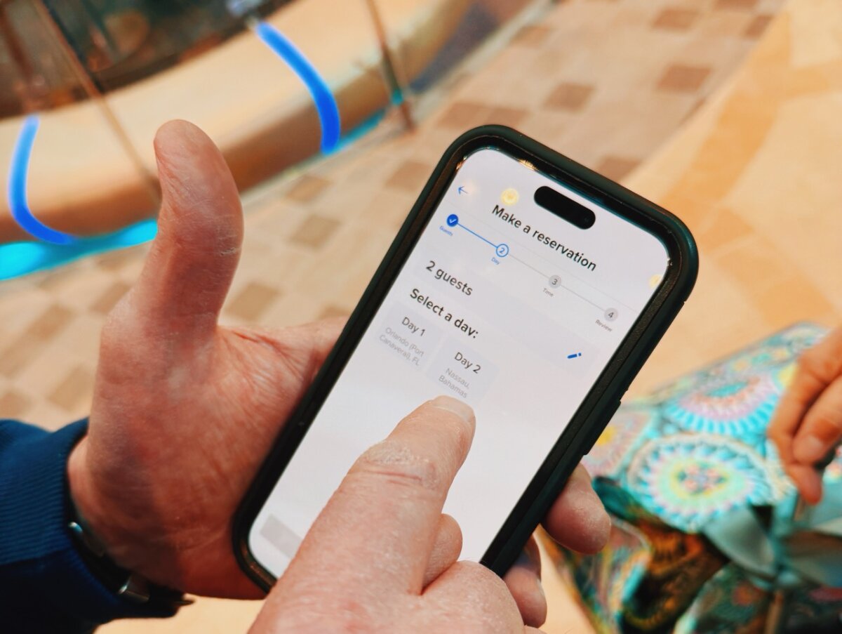 Utopia of the Seas app reservations