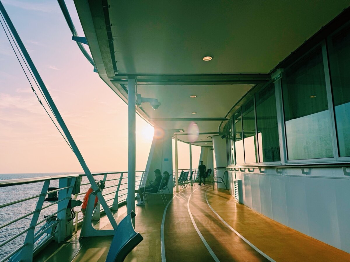 Wonder of the Seas walking path seating overlooking the wake
