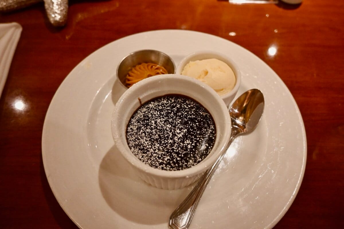 Carnival Valor Chocolate Melting Cake