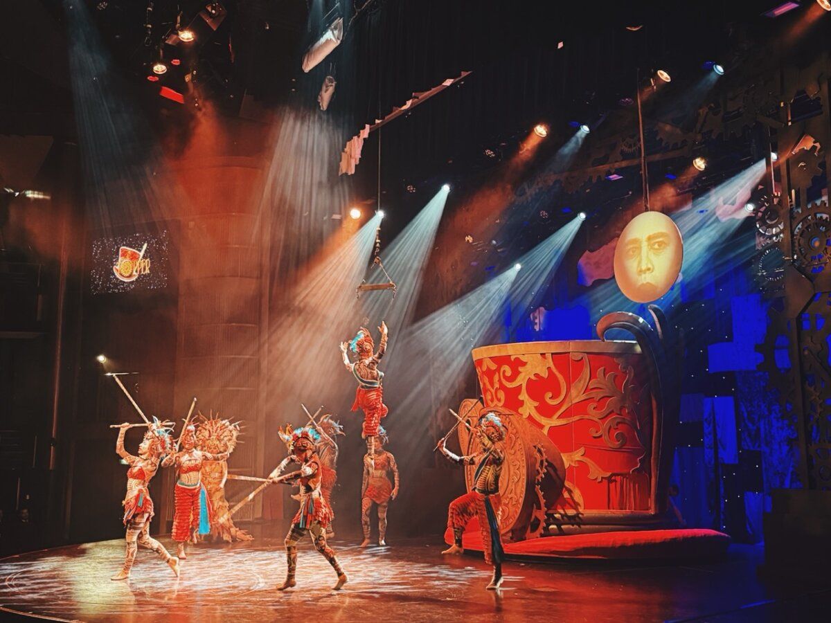 Celebrity Equinox Topper Show