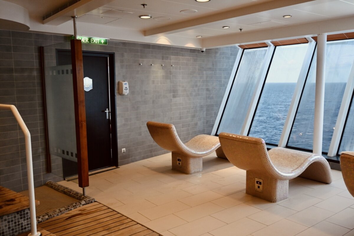 Norwegian Dawn Thermal Spa Heated Loungers