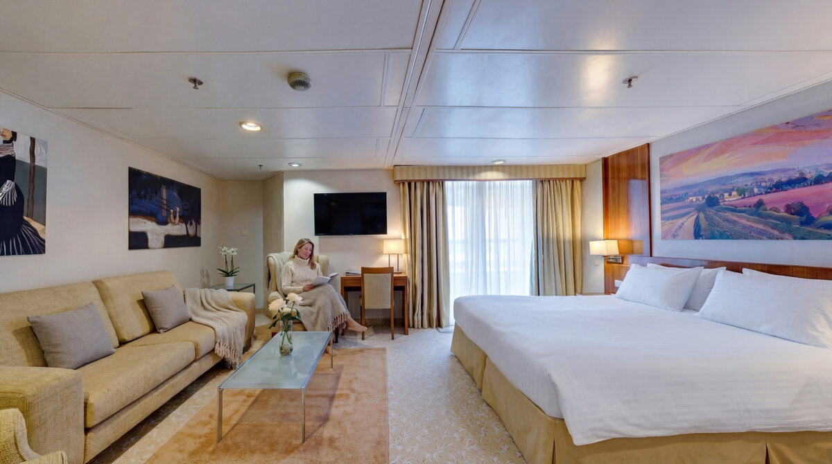 Odyssey superior suite