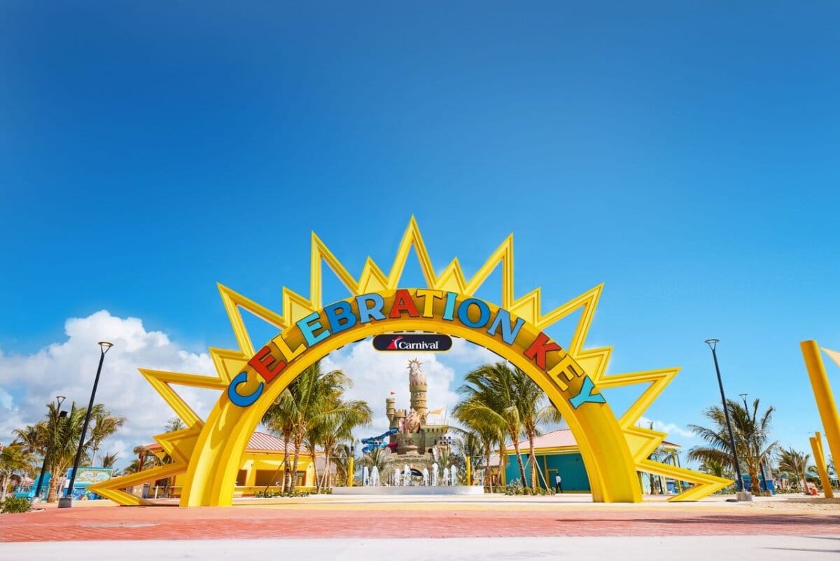 Paradise Plaza Celebration Key
