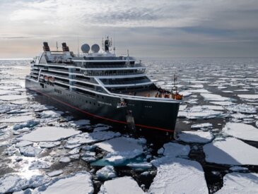 Seabourn Venture in Arctic Ice