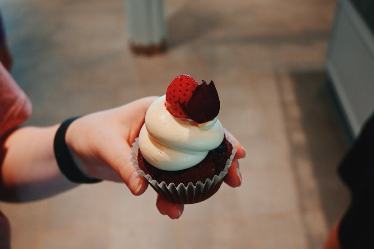Celebrity Cruises Cafe al Bacio cupcake
