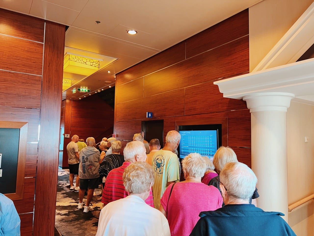 NCL Freestyle Dining Line Waiting