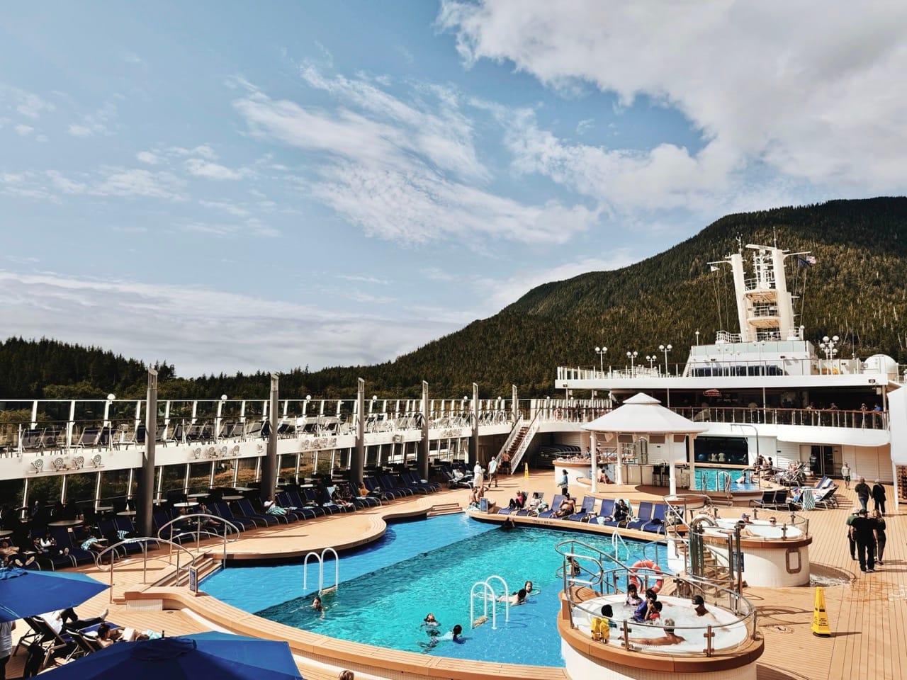Norwegian Jewel Pool Deck