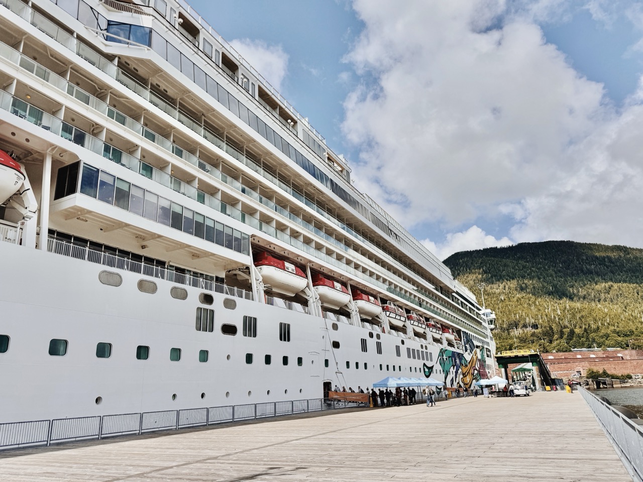 Norwegian Jewel docked in Alaska