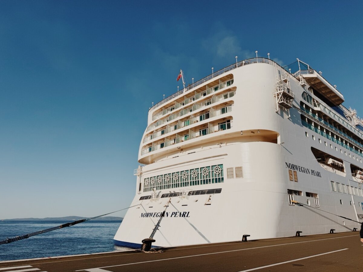 NCL Pearl Docked