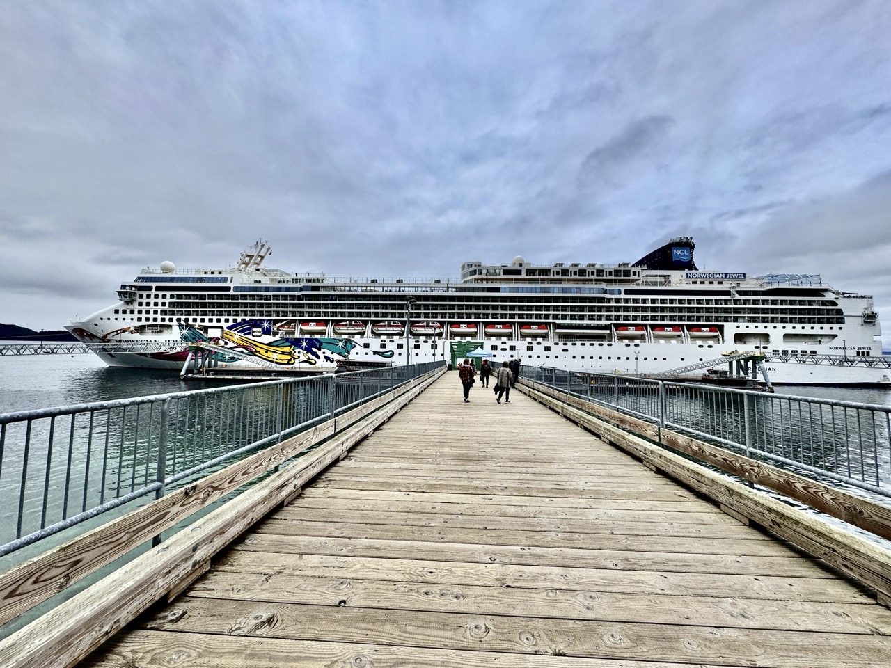 Norwegian Jewel docked in Alaska
