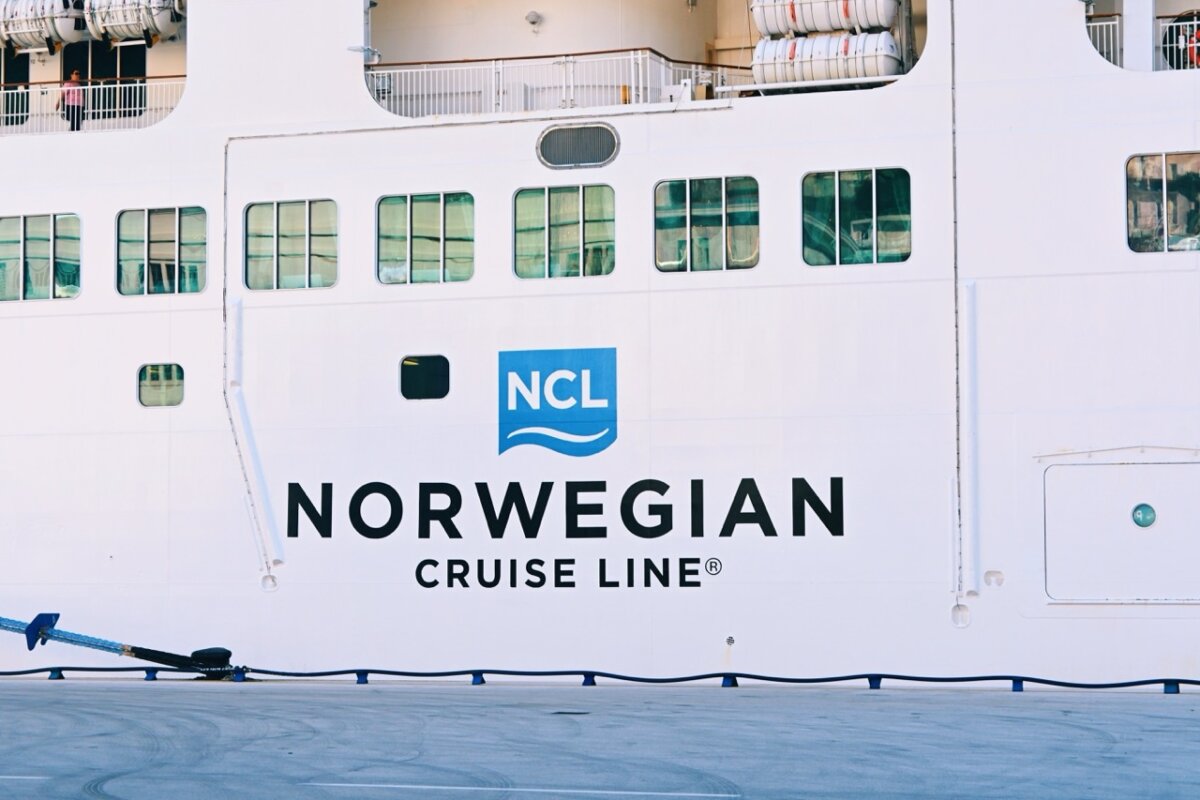Norwegian Cruise Line Logo on NCL Pearl