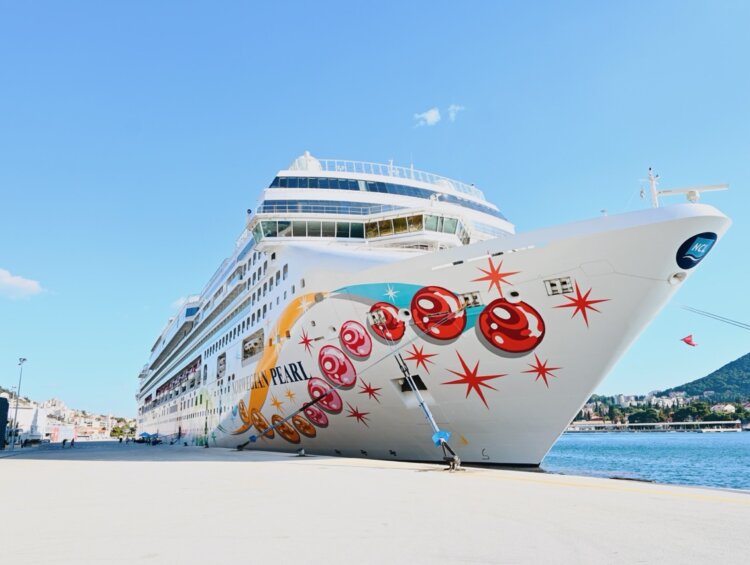 Norwegian Pearl in Croatia
