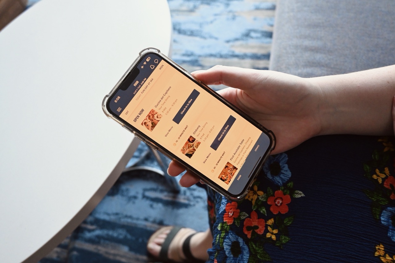 Carnival Cruise Line Hub App