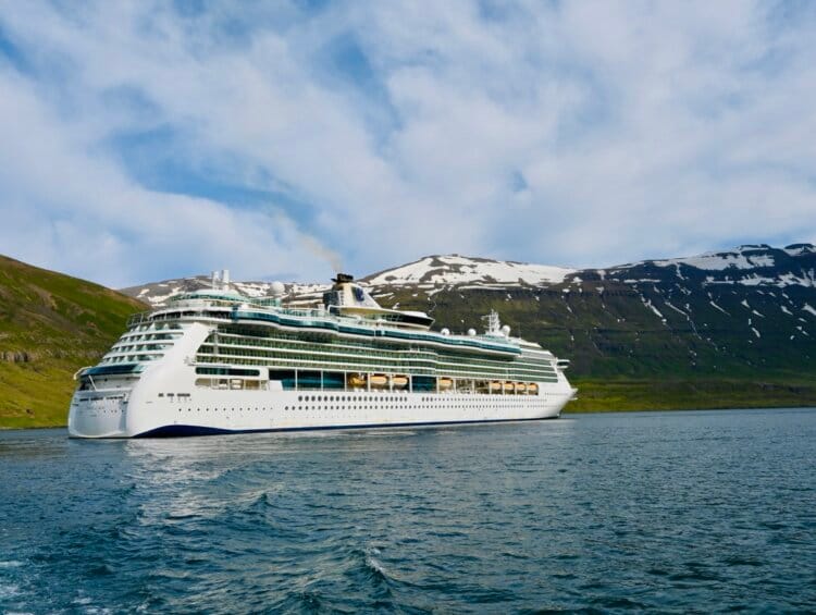 Royal Caribbean Jewel of the Seas in Iceland