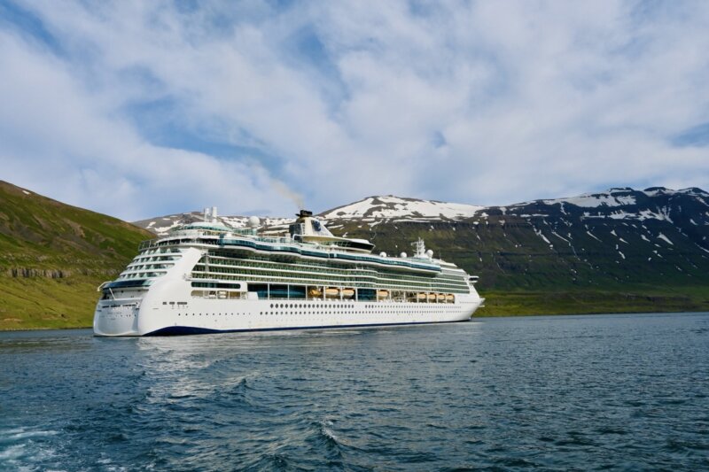 Royal Caribbean Jewel of the Seas in Iceland