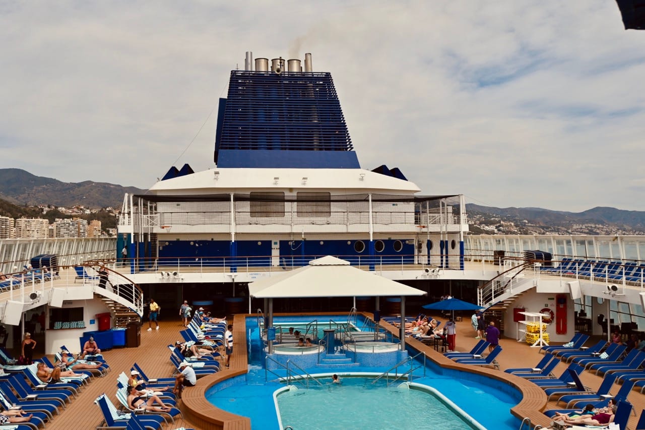 Norwegian Sun Pool Deck