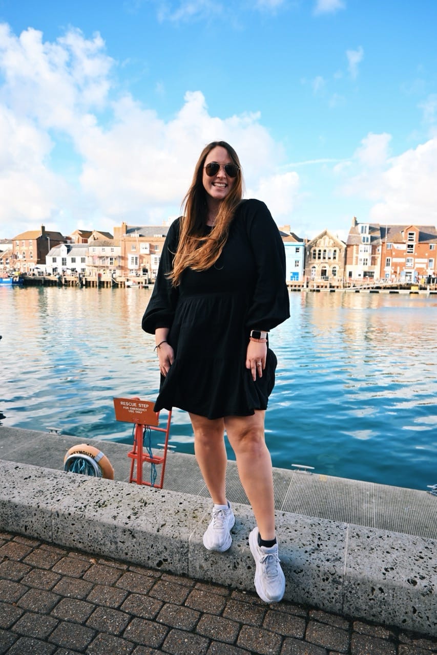 Allie Hubers wearing British Isles Cruise Outfits in England