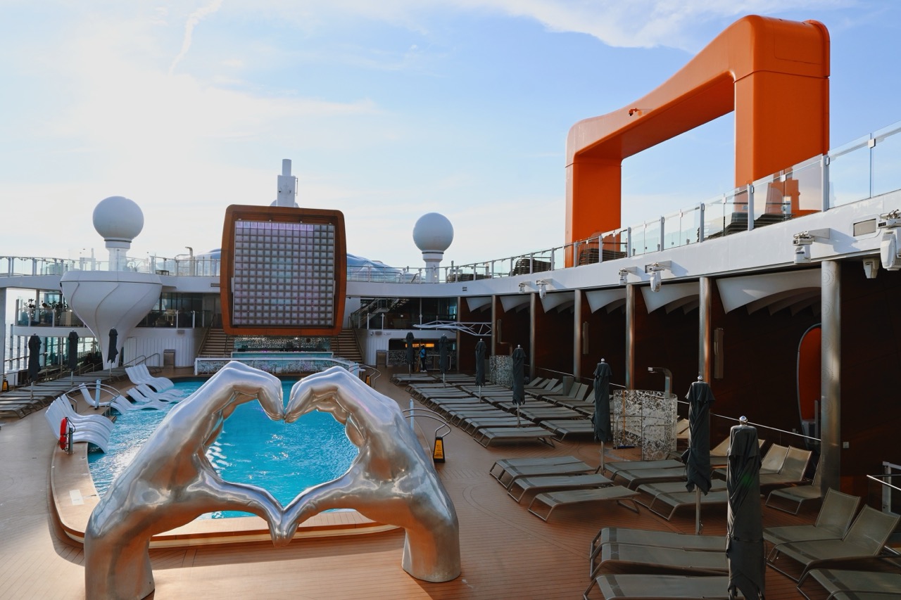Celebrity Apex Pool Deck and Heart Hands