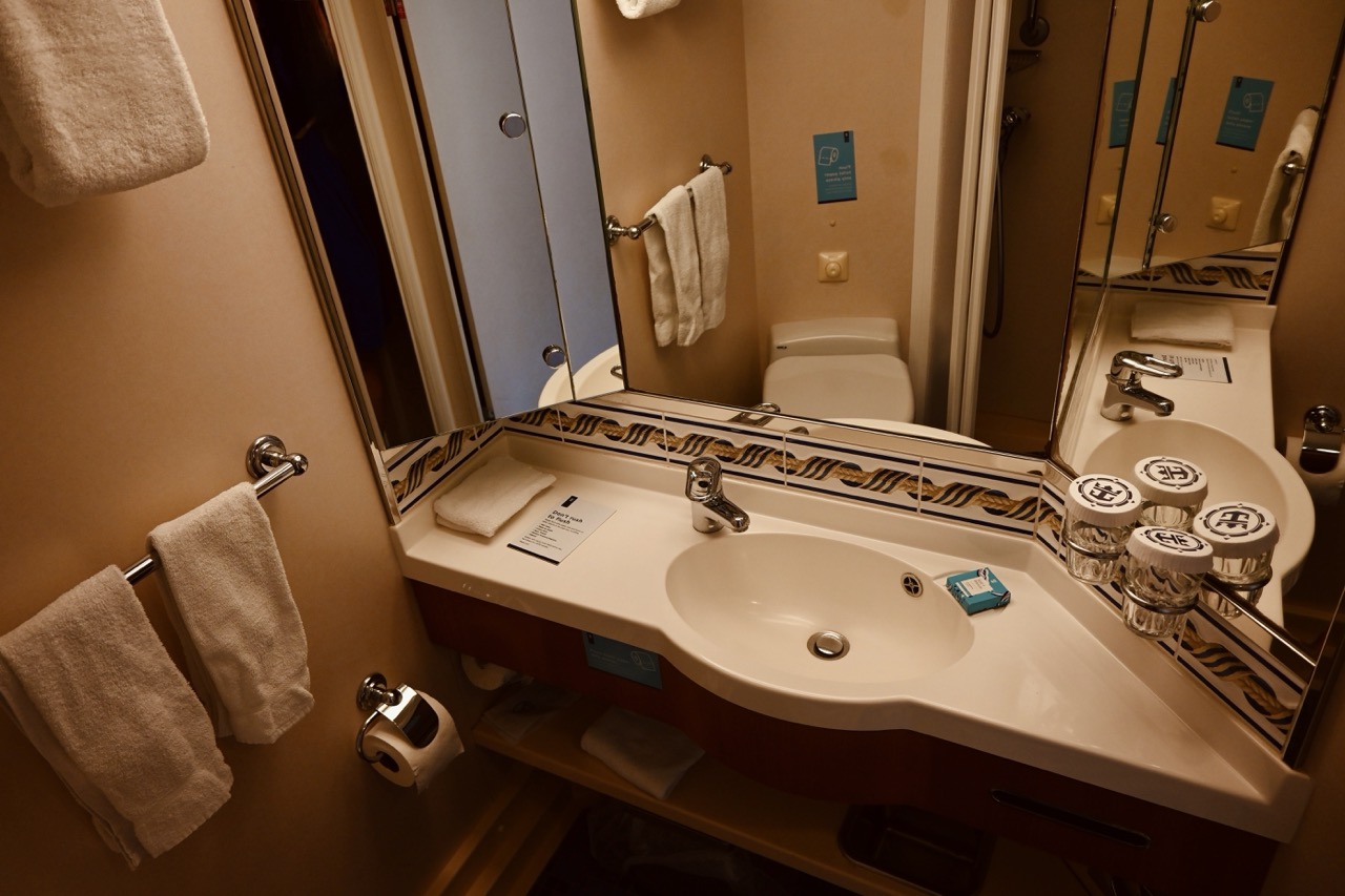 Jewel of the Seas bathroom vanity