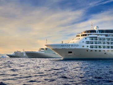 Silver Endeavor, Silver Cloud, Silver Wind in Antarctica