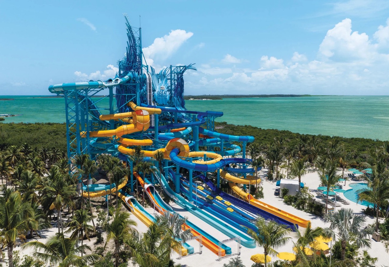 NCL Great Tides Waterpark Tidal Tower