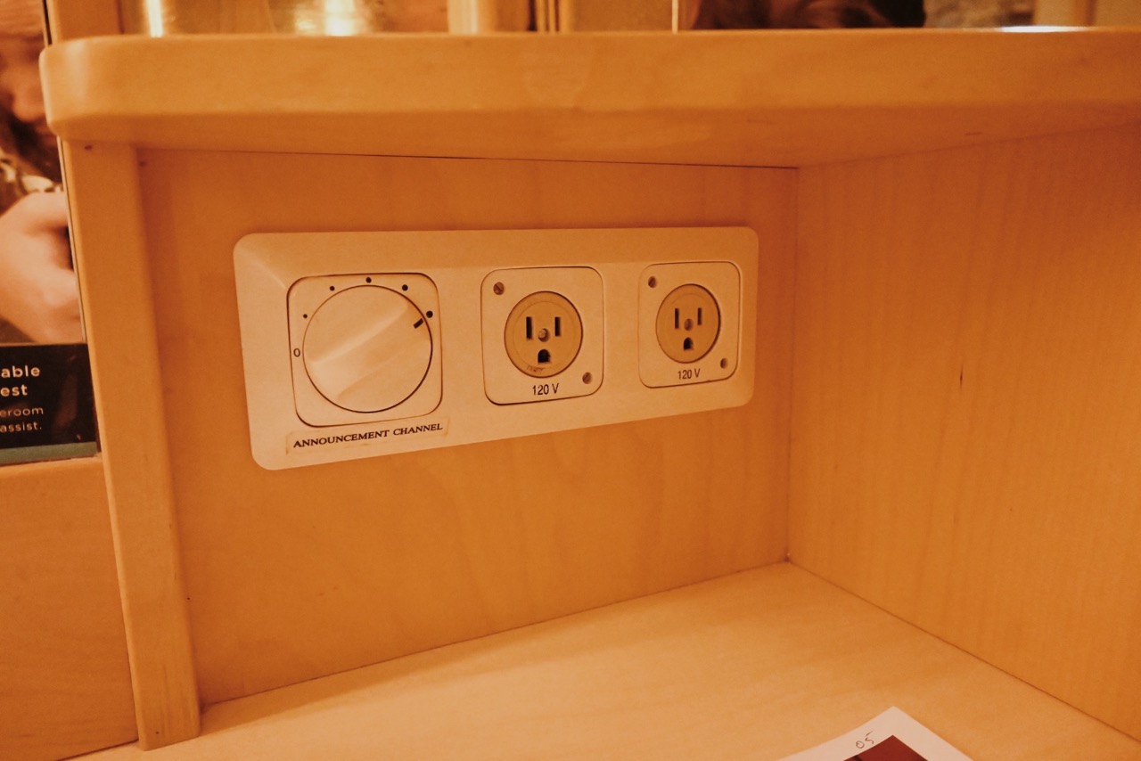 rcl interior cabin on grandeur of the seas